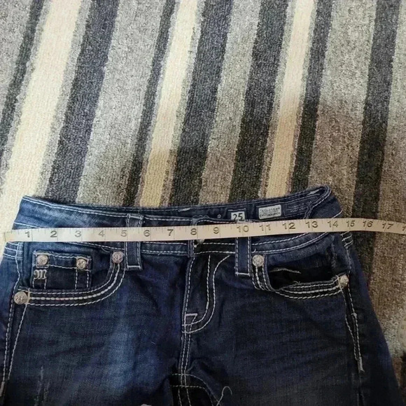 Miss Me Cutoff Bling shorts. Size 25 - Picture 6 of 8